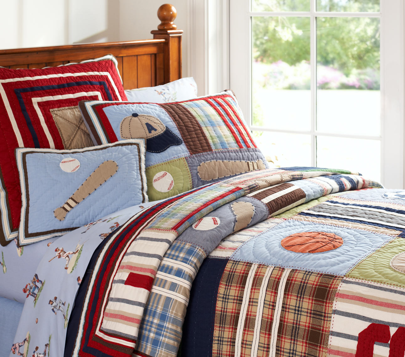 Junior_Varsity_Quilt_006_RT.jpg